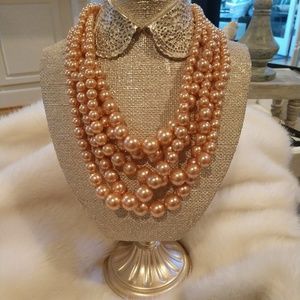 Peach Pearl necklace w/matching earrings